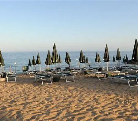 Le Residenze Archimede Апарт-готель